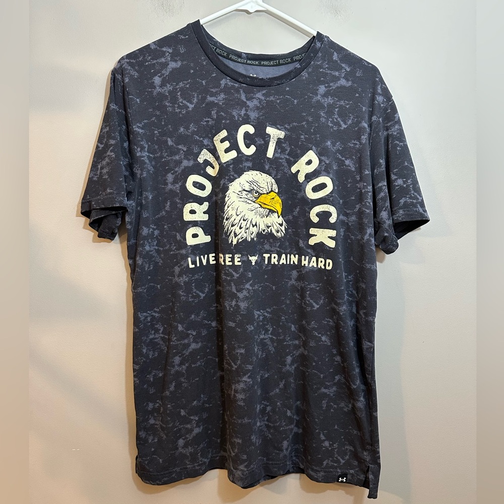 Under Armour Men's Project Rock Live Free Eagle T-Shirt Black/Grey Sz Medium